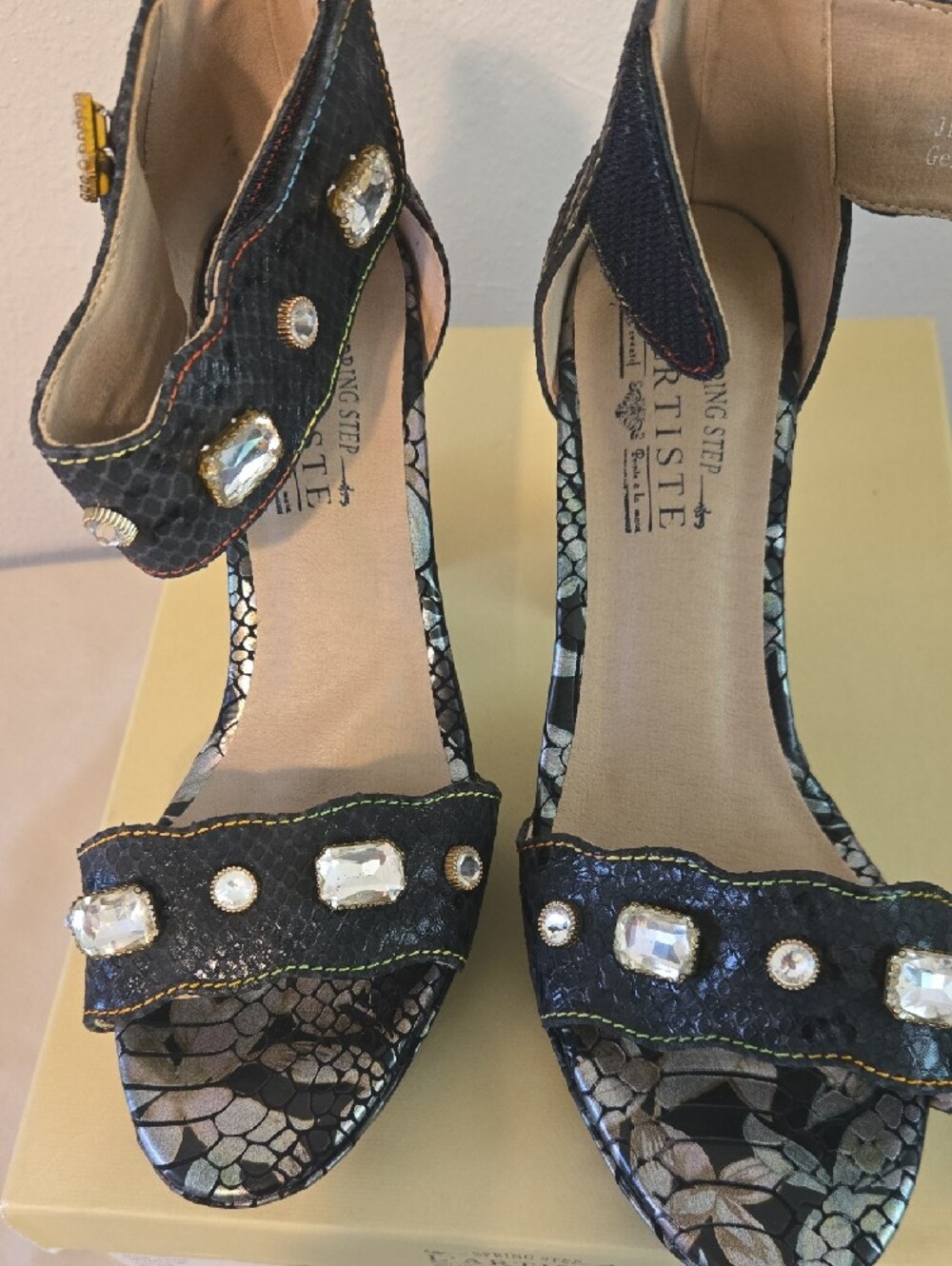 L'Artiste Black Jeweled Block Heel Sandals - Picture 7 of 7